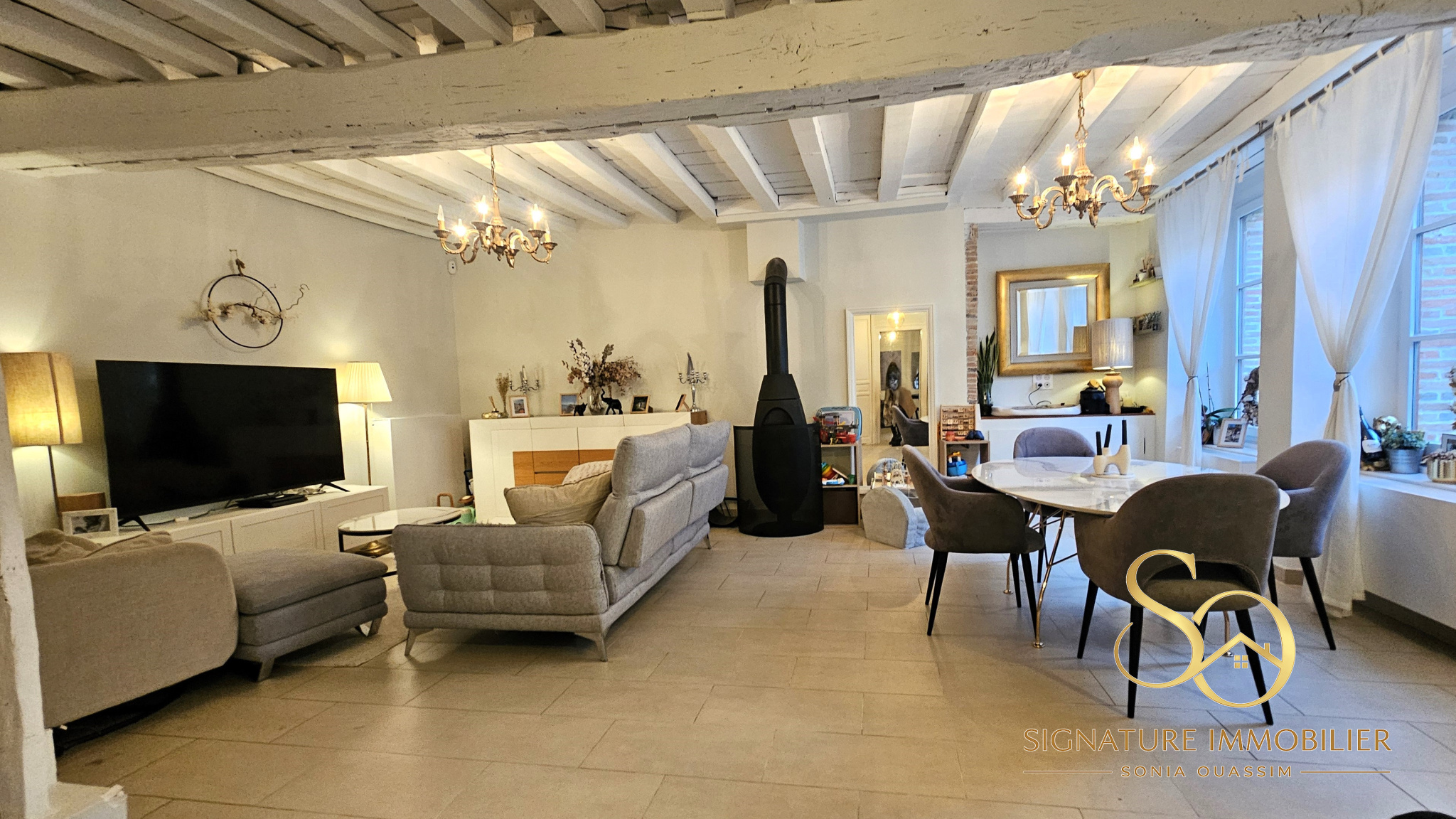 Maison à vendre à Dizy, 246 m², 6 pièces – photo 1 sur 16
