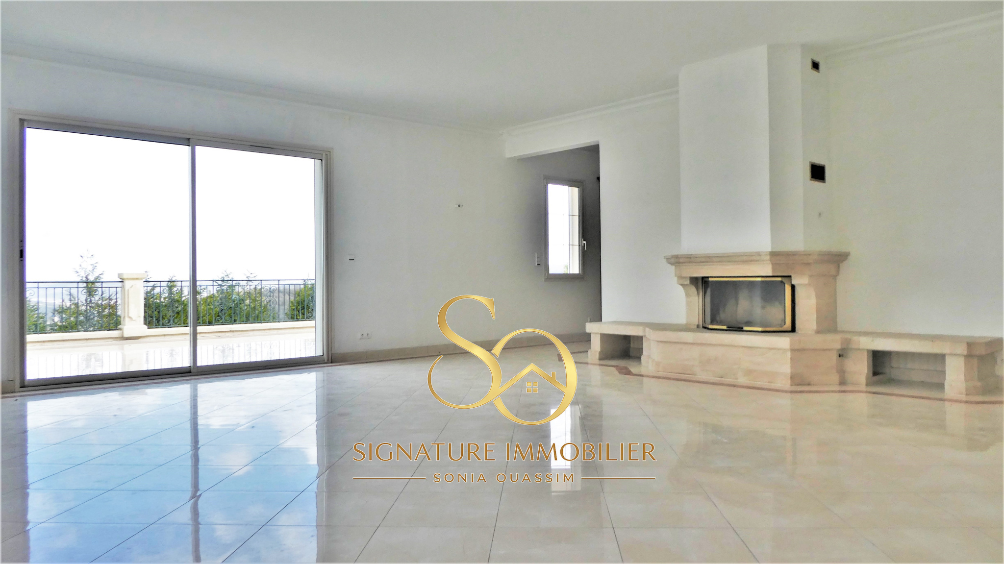 Commerce à vendre à Epernay, 620 m², 12 pièces – photo 1 sur 16
